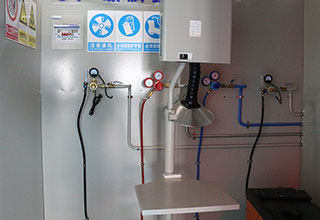 �ۻ������c���и����I(y��)��ȫ�������g���˹�λ�O��չʾ