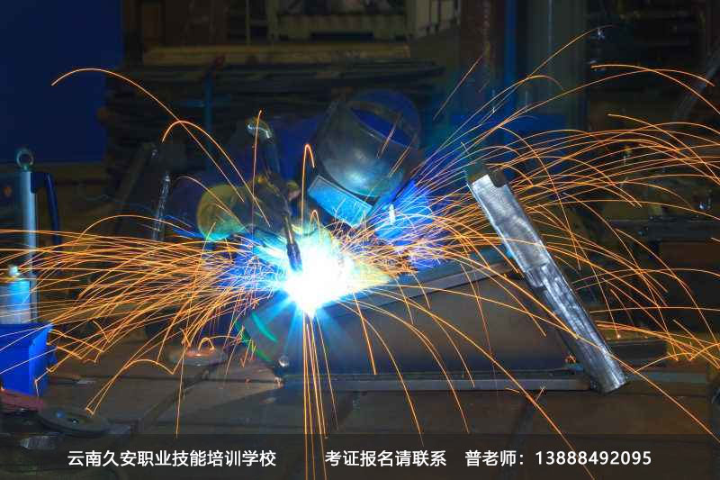 ��������늺������C��Ӗ(x��n)�ļҙC(j��)��(g��u)��