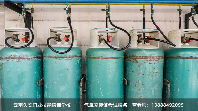 ���Ϛ�ƿ���b�C��ԇ����