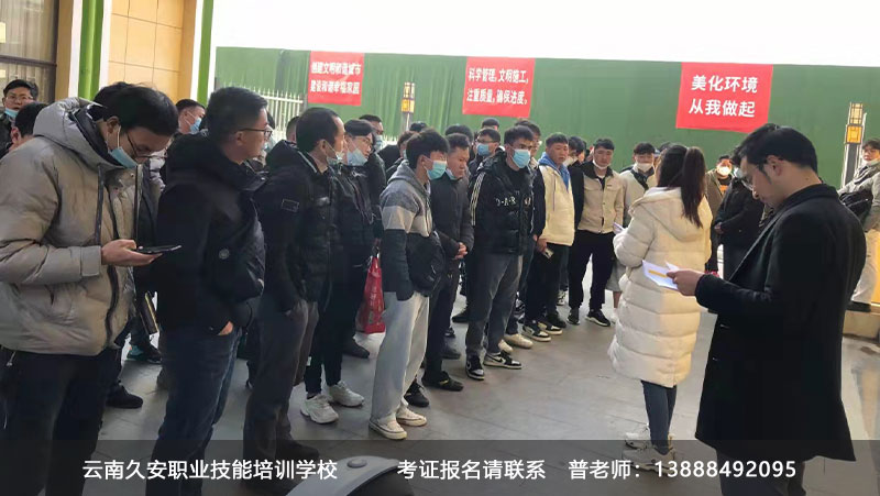 ����������Ӗ���C