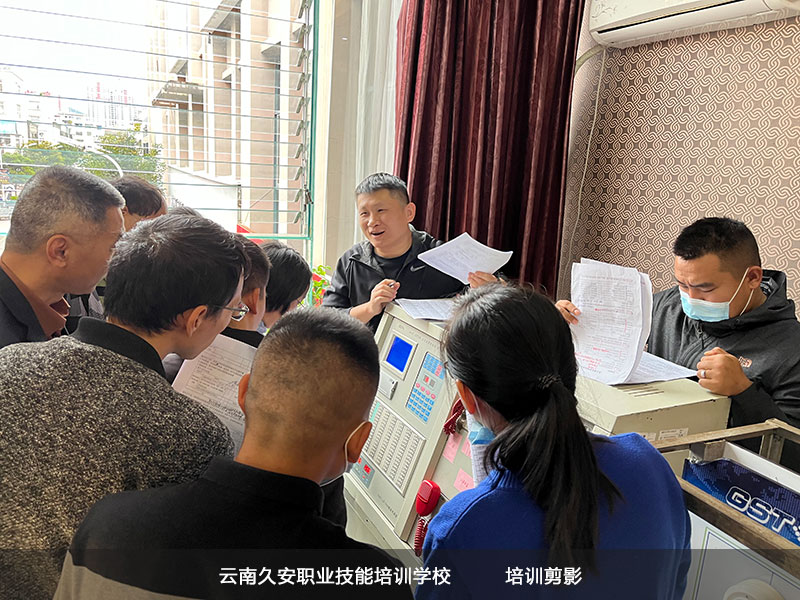 ���Ͼð���Ӗ�WУ����������Ӗ��Ӱ