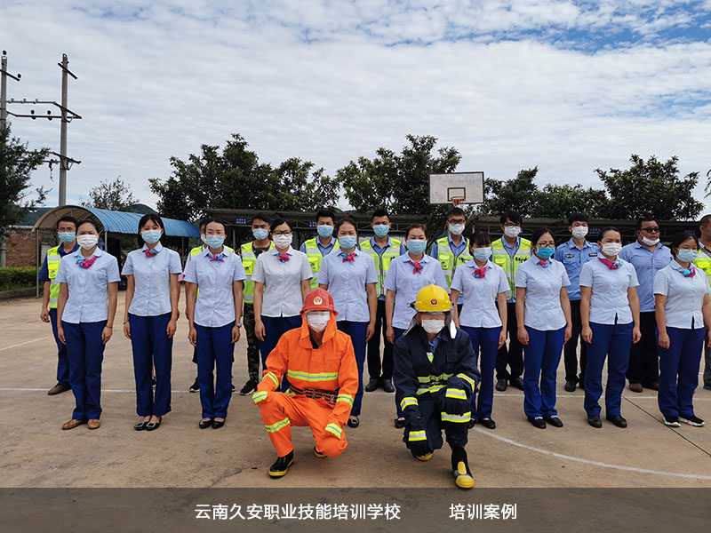 ��У����������Ӗ��Ӱ