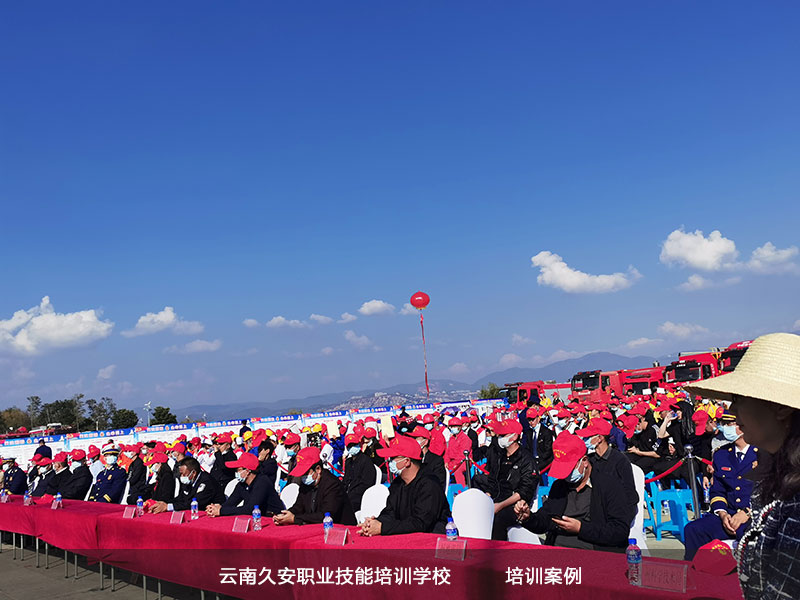 ���Ͼð��WУ������Ӗ��Ӱ