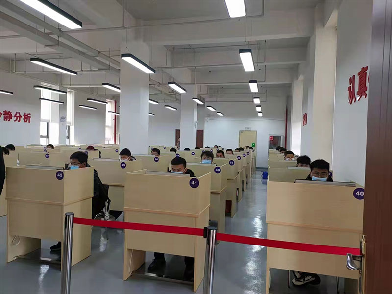 ��У�W���طN���I�����C��ԇ�F��