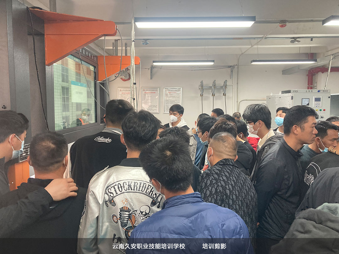 ���Ͼð���Ӗ(x��n)�W(xu��)У�طN���I(y��)��(sh��)����Ӗ(x��n)��Ӱ