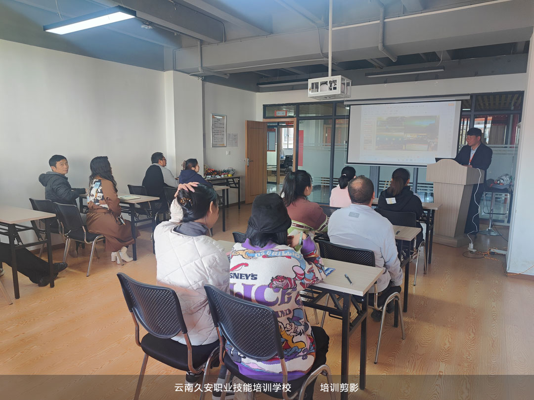 ��У�e�k����������Ӽ�Ӱ��Ƭ