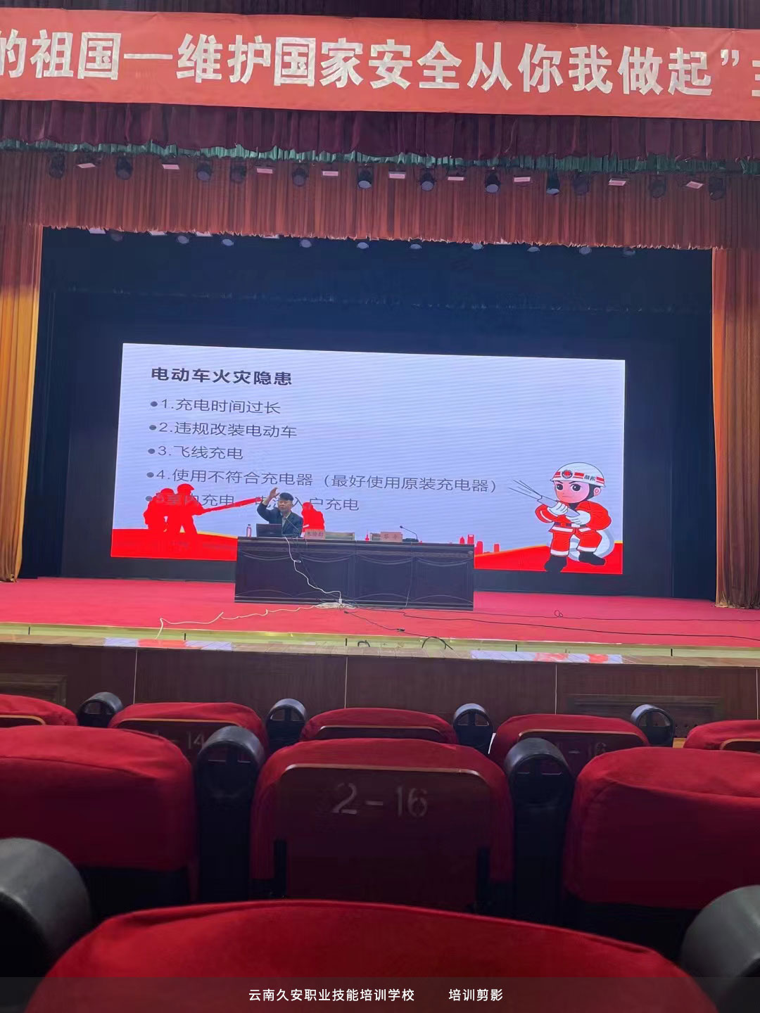 ��У�ڽ��������ڳ����䶨�h�M���_չ���г������Դ������Є�������ȫ����Ӗ